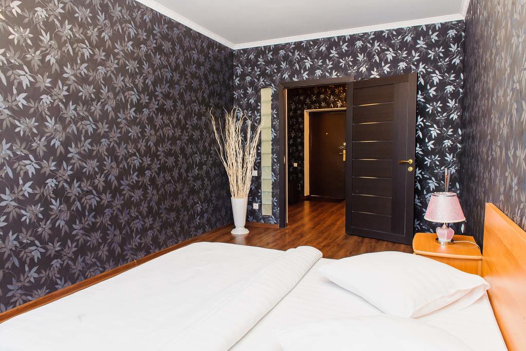 Apartment Lazurniy Astana Buitenkant foto