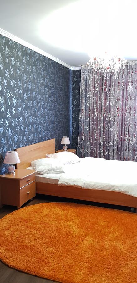 Apartment Lazurniy Astana Buitenkant foto